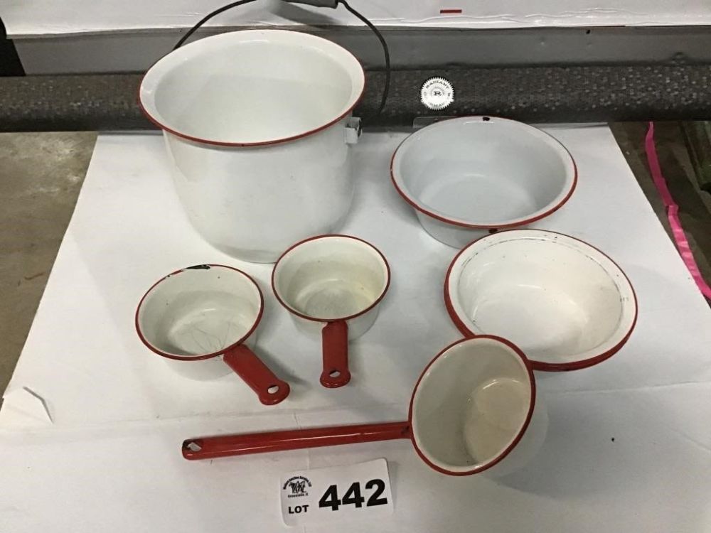 Lot 442: ENAMEL WARE