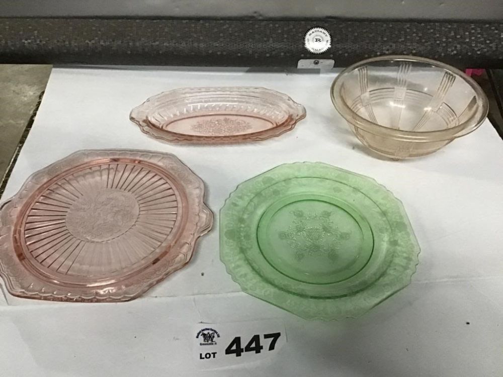 Lot 447: DEPRESSION GLASS DISHES