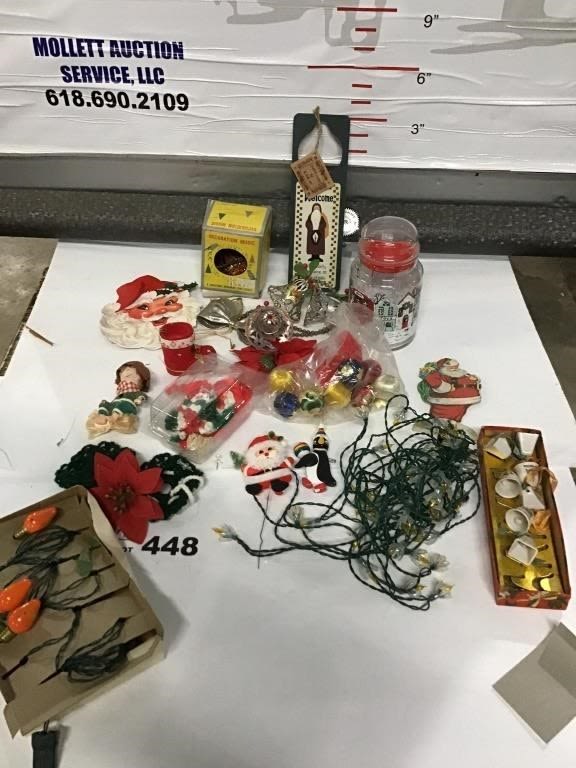 Lot 448: VINTAGE CHRISTMAS DECOR