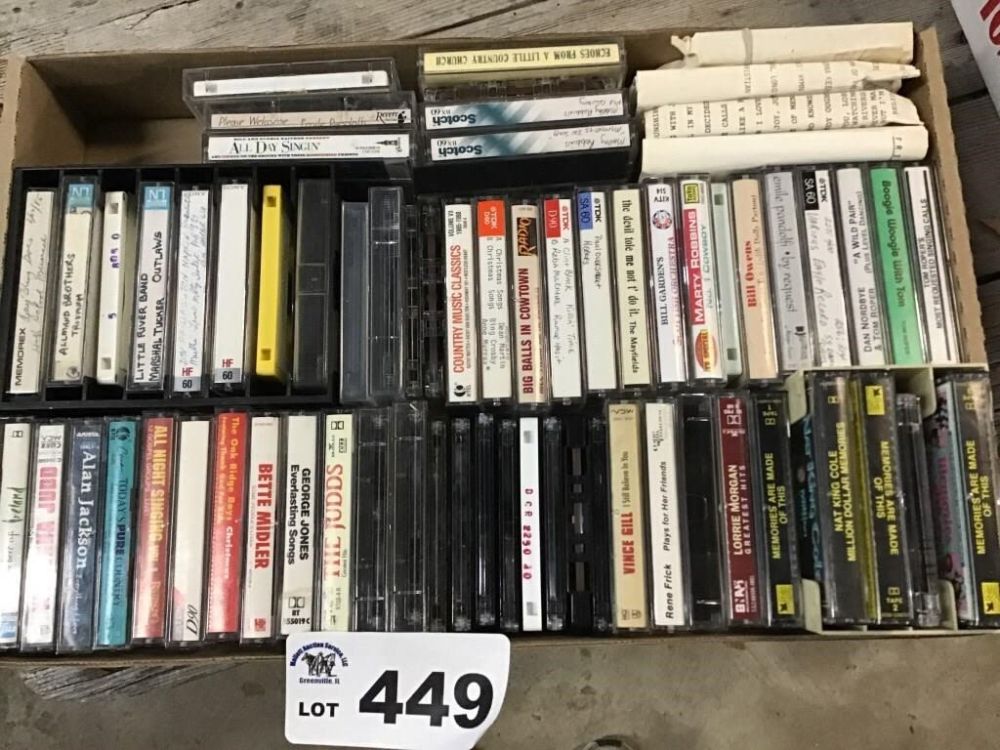 Lot 449: CASSETTES