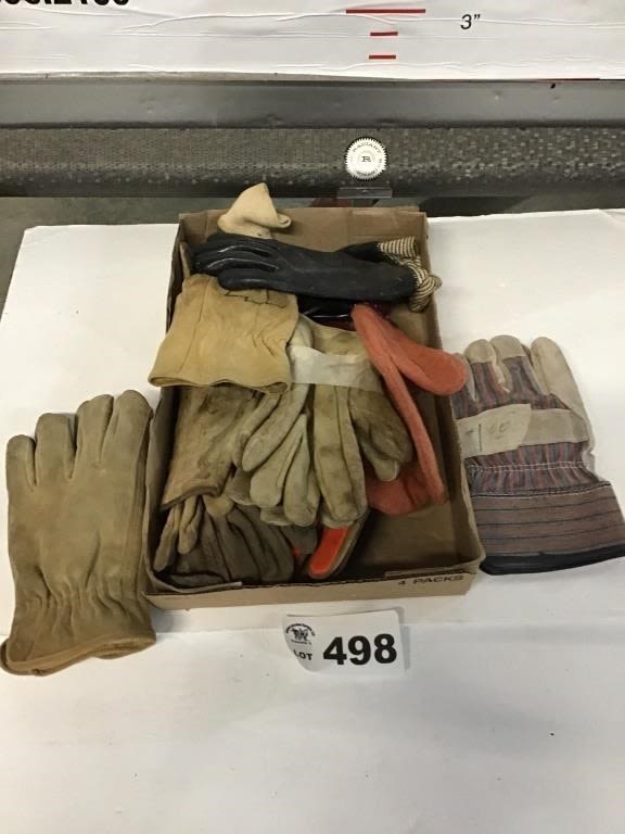 Lot 498: GLOVES