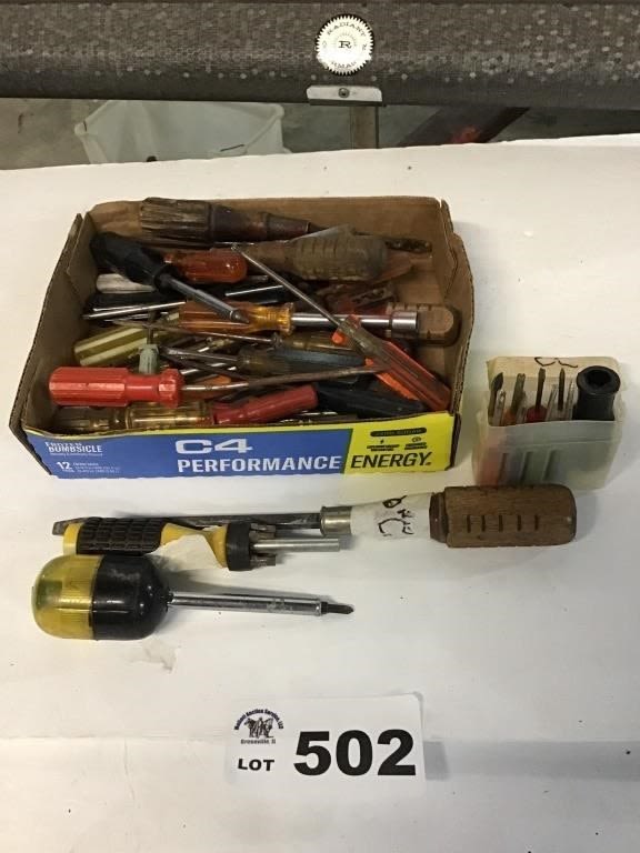 Lot 502: SCREWDRIVERS