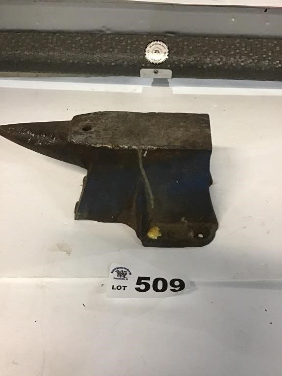 Lot 509: HOLLOW ANVIL. 11 x 6