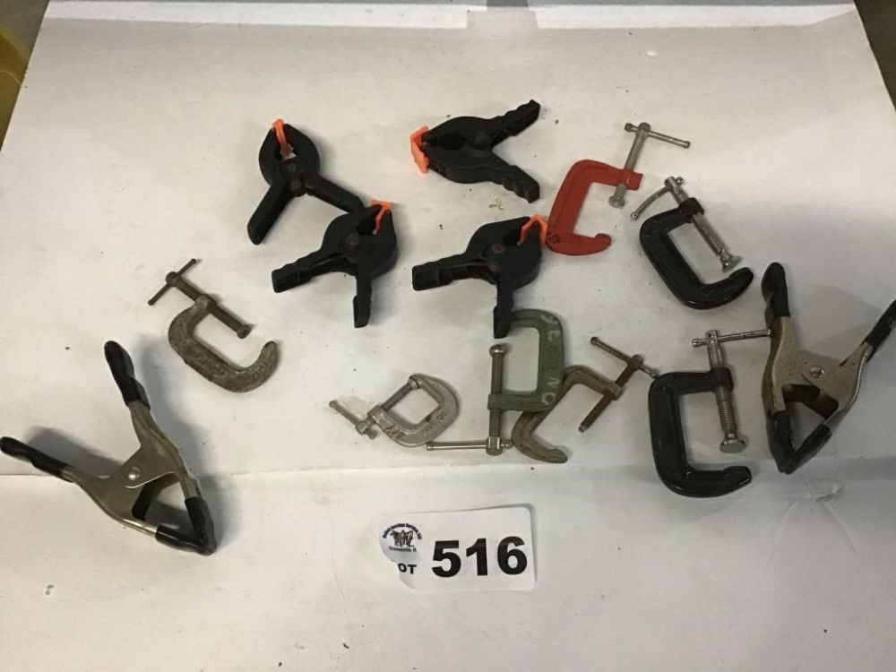 Lot 516: ASSORTMENT OF CLAMPS