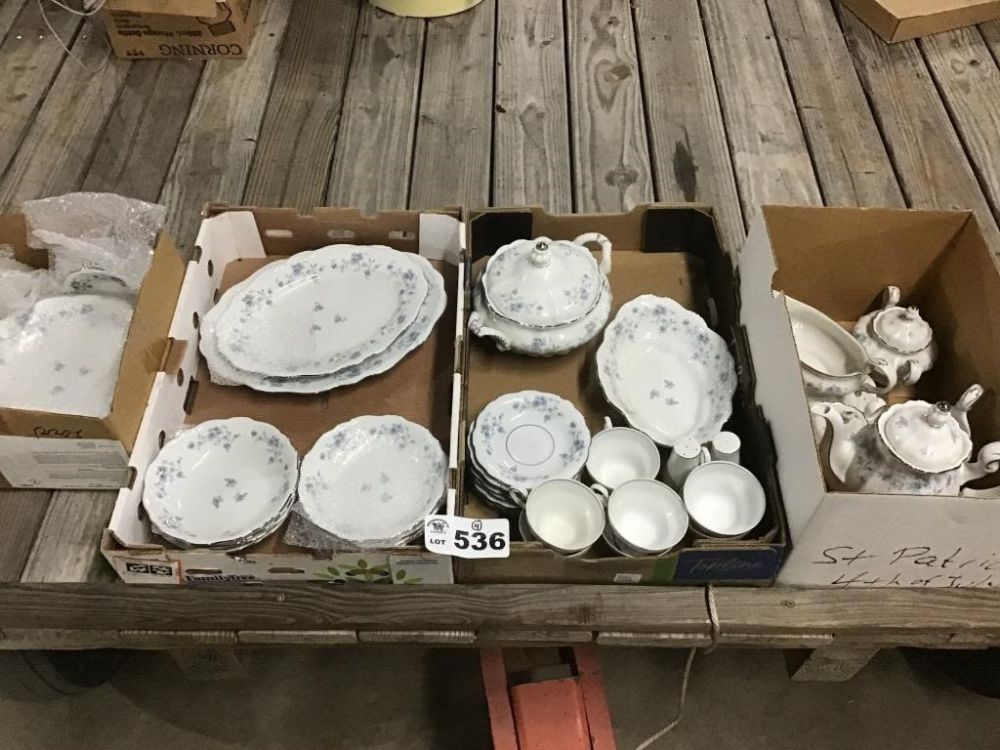 Lot 536: JOHANN HAVILAND BAVRIA GERMANY CHINA.  4 Boxes