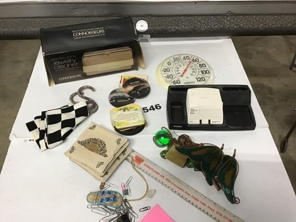 Lot 546: JEWELRY CLEANER, ROLADEX, COASTERS