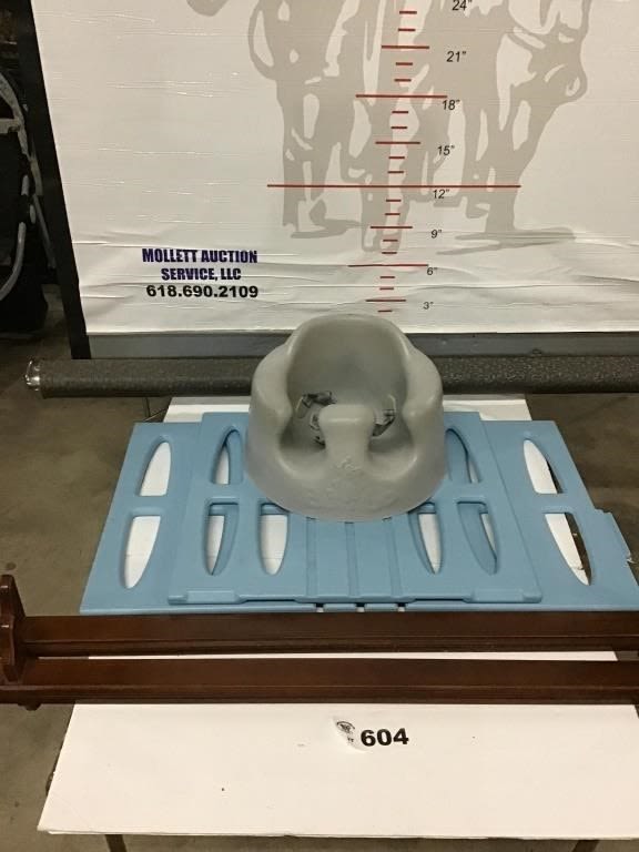 Lot 604: GATE PCS, BOOSTER SEAT, WOOD PCS