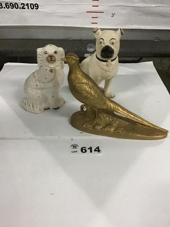 Lot 614: ANIMAL STATUES -boxer has damage