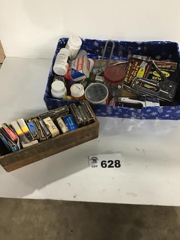 Lot 628: STAPLES, STAPLE GUNS, PAD LOCKS