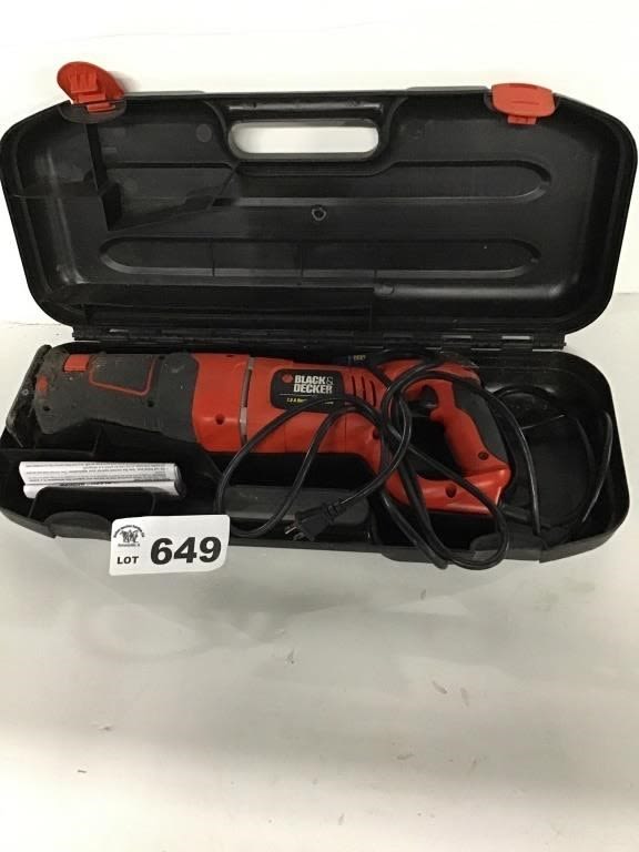 Lot 649: BLACK AND DECKER SAWZALL