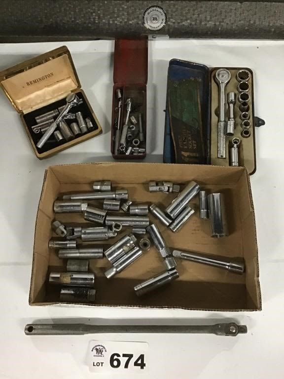Lot 674: RATCHETS, SOCKETS
