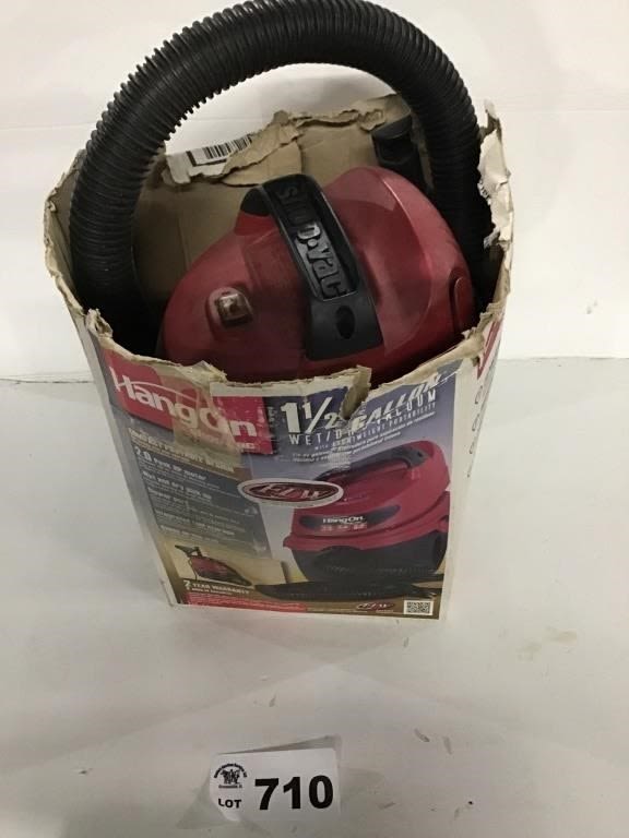 Lot 710: SMALL SHOP VACUUM