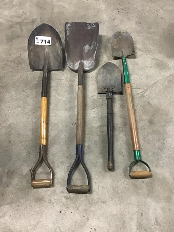 Lot 714: SHOVELS