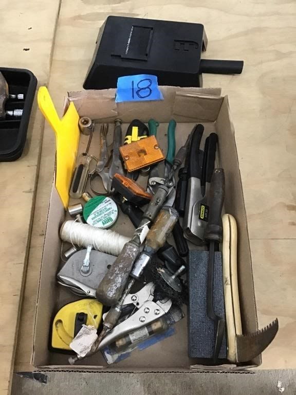 Lot 18: TOOLS