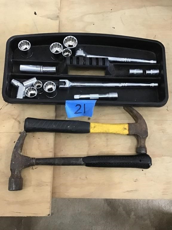 Lot 21: PITTSBURGH 1\2 DRIVE SOCKETS,  HAMMERS