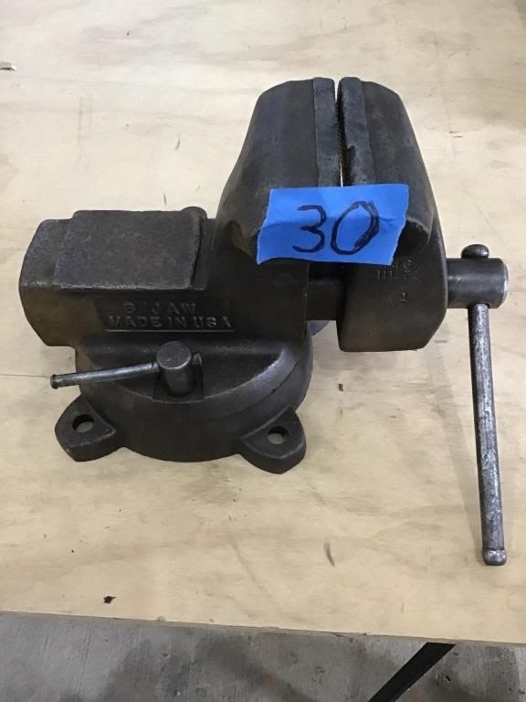 Lot 30: 6 INCH VISE USA