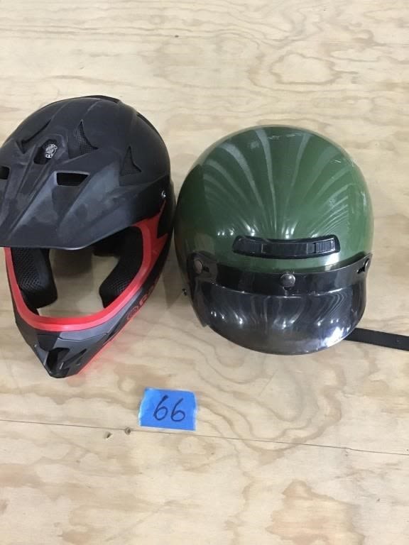 Lot 66: HELMETS