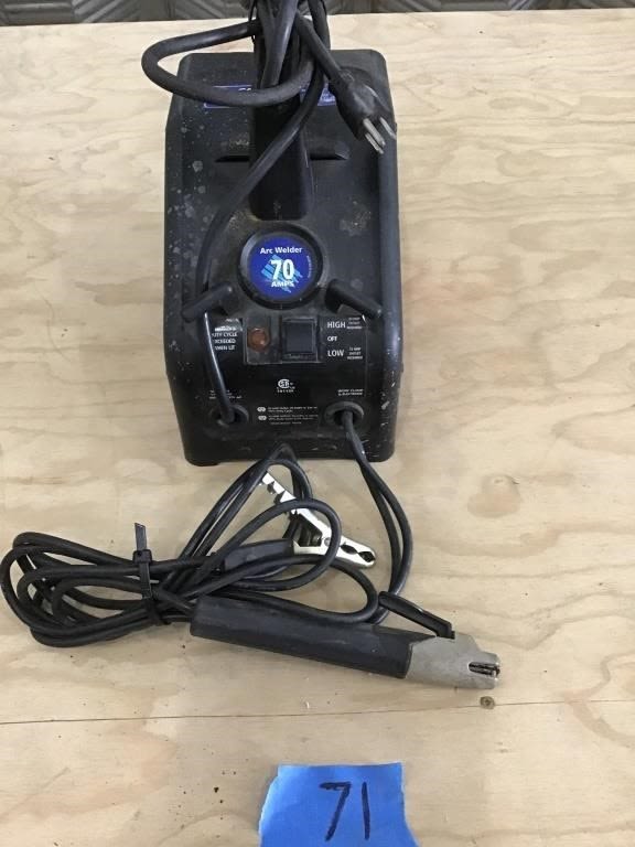 Lot 71: 70   AMP WELDER