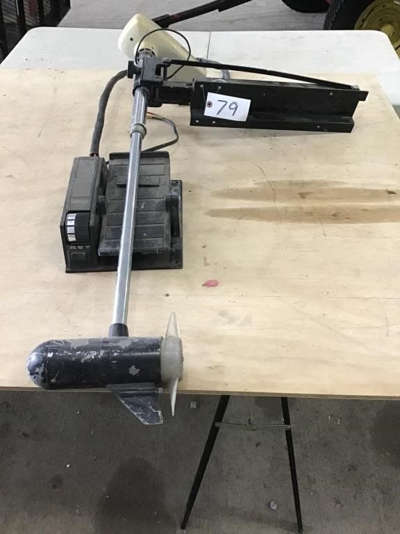 Lot 79: MOTOR GUIDE  FOOT CONTROL TROLLING MOTOR