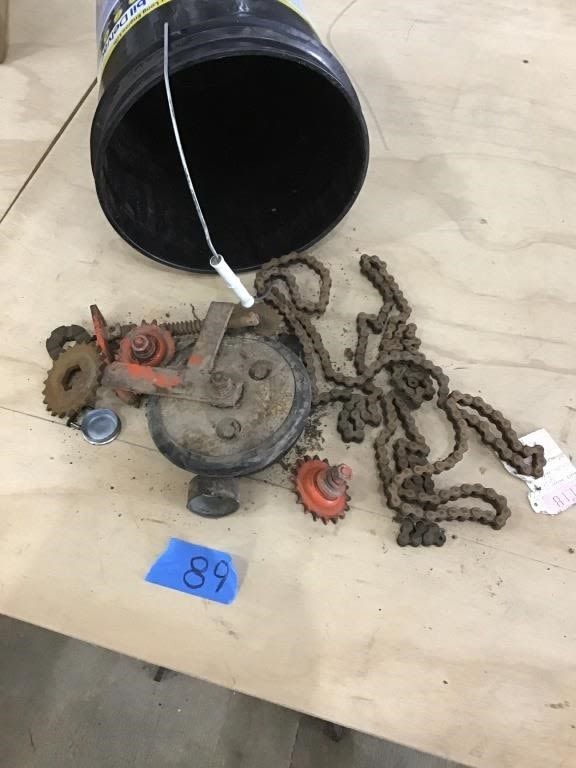 Lot 89: A/C. PLANTER PARTS