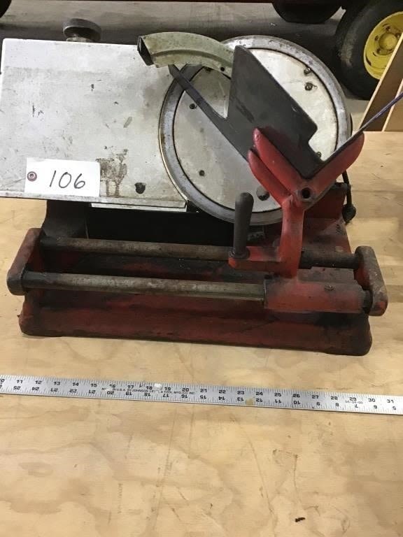Lot 106: MEAT SLICER