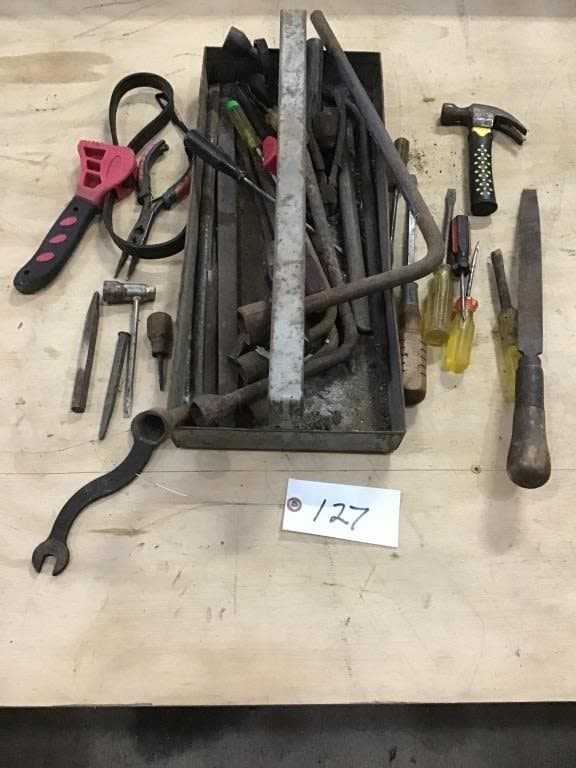 Lot 127: SCREWDRIVERS, PUNCHES, CHISEL, OTHER