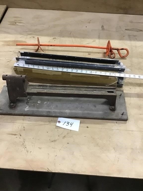Lot 134: ANGLE BRACKETS, LATHE BASE, GROUND ANCHER