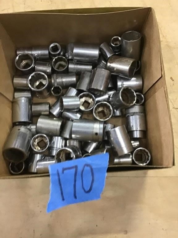 Lot 170: ASSORTMENT SOCKETS