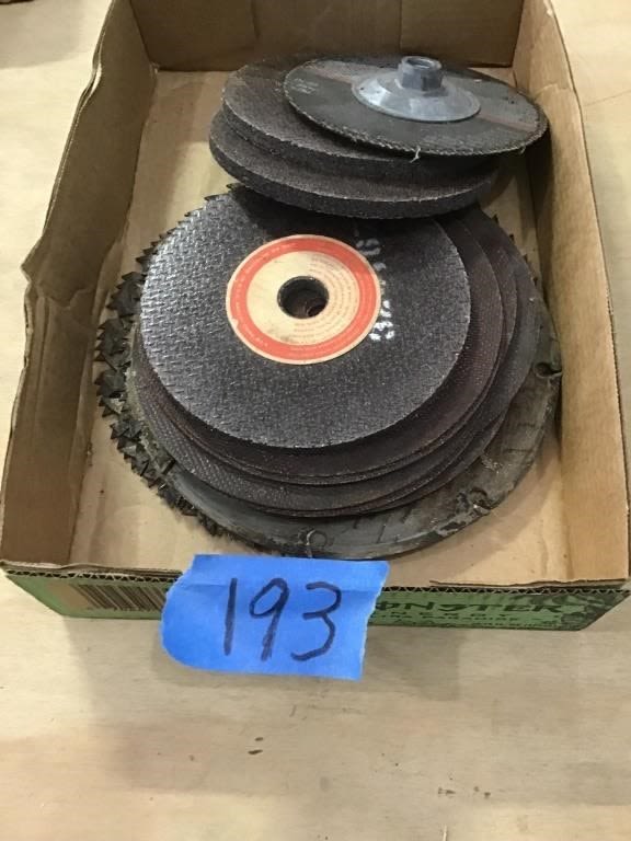 Lot 193: SAW BLADES,  GRINDING WHEELS