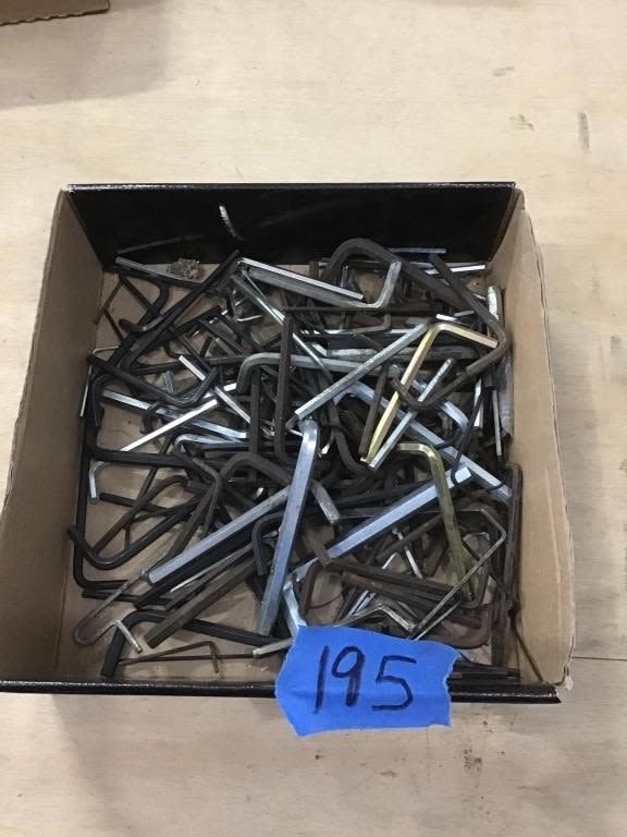 Lot 195: ALLEN WRENCHES