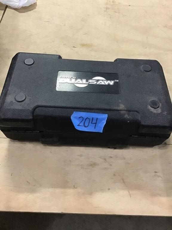 Lot 204: DUAL SAW.  NIB