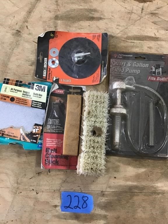 Lot 228: SANDING DISC,  FLUID PUMP, BRUSH
