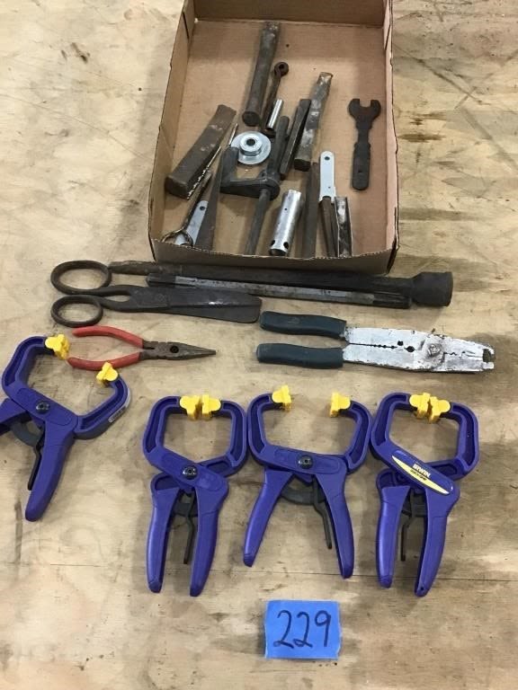 Lot 229: CLAMPS, CRIMPER,  PUNCHES