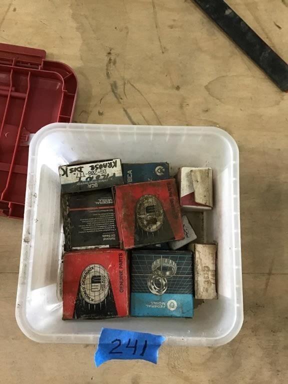 Lot 241: BEARINGS
