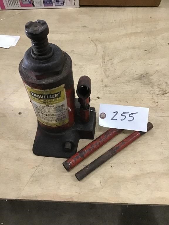 Lot 255: 8 TON BOTTLE JACK