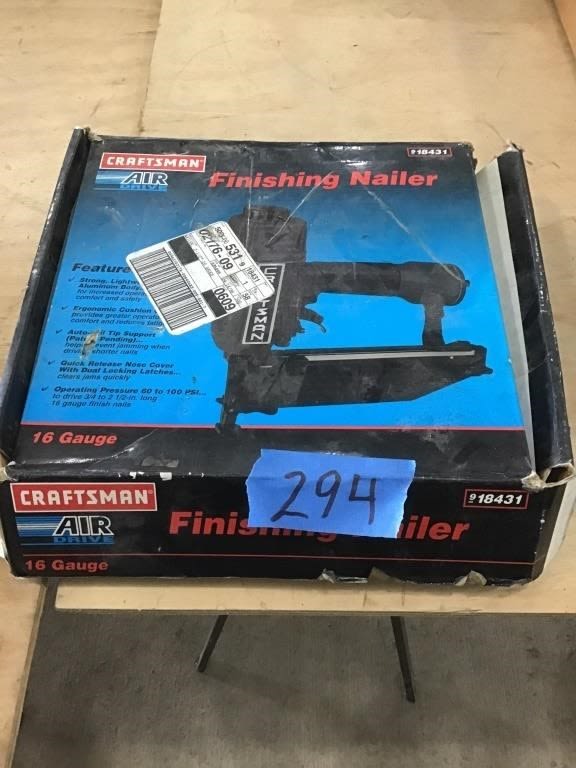 Lot 294: CRAFTSMAN  PNEUMATIC FINISHING NAILER