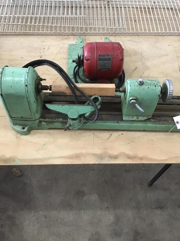 Lot 303: WOOD LATHE WITH MOTOR