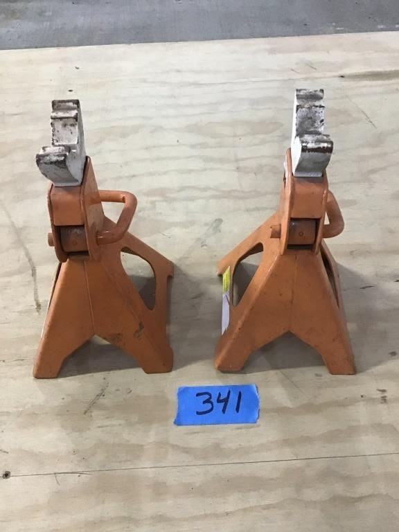 Lot 341: 3 TON JACK STANDS