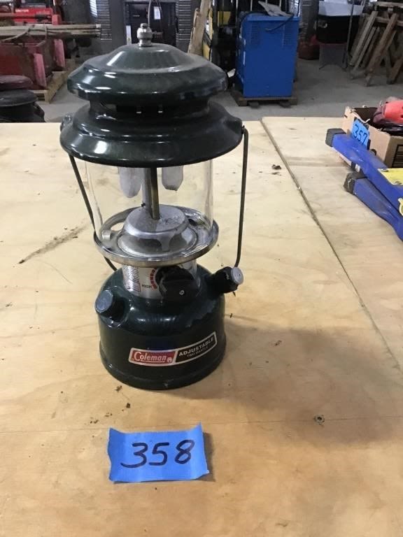 Lot 358: COLEMAN GAS LANTERN, NIB