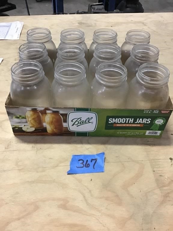 Lot 367: QUART JARS