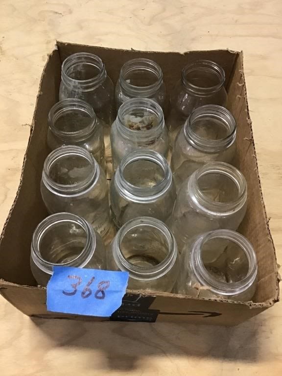 Lot 368: QUART JARS