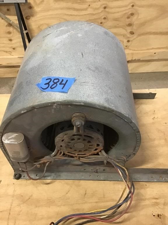 Lot 384: BLOWER WITH MOTOR