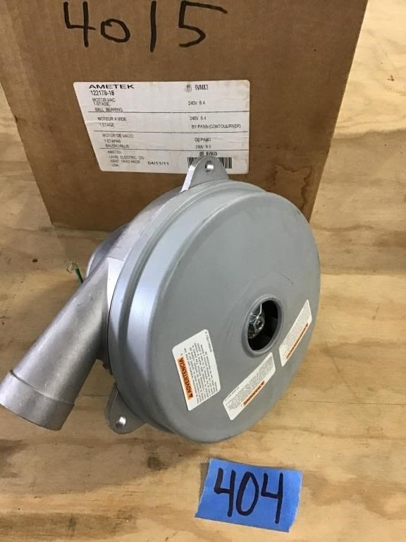 Lot 404: VACUUM MOTOR.  NIB