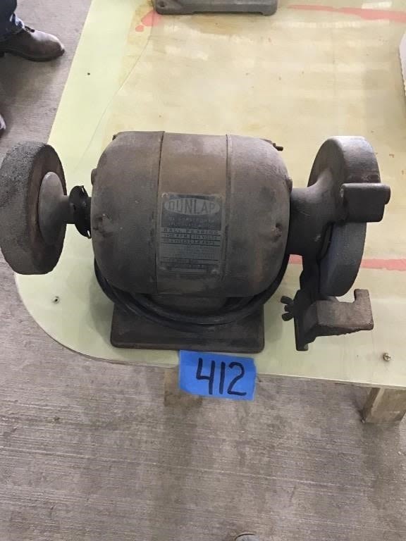 Lot 412: DUNLAP. 1/4. HP  BENCH GRINDER