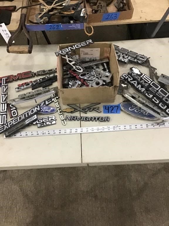 Lot 427: VEHICLE BADGES