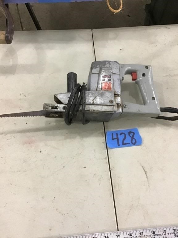 Lot 428: SKIL SAW.  RECIPROCATE