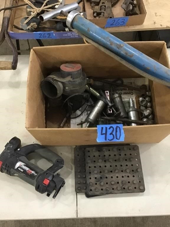 Lot 430: TIRE PUMP, SMALL BLOWER, SMALL GREASE GUNS