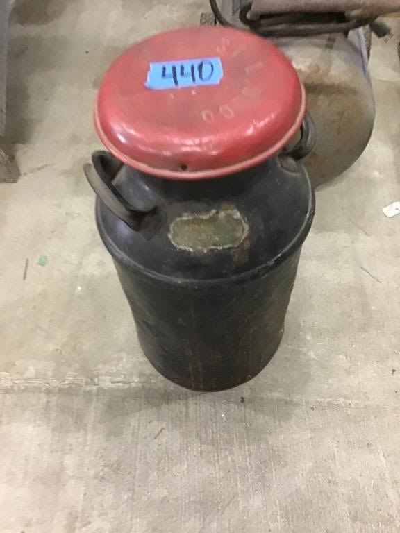 Lot 440: MILK CAN