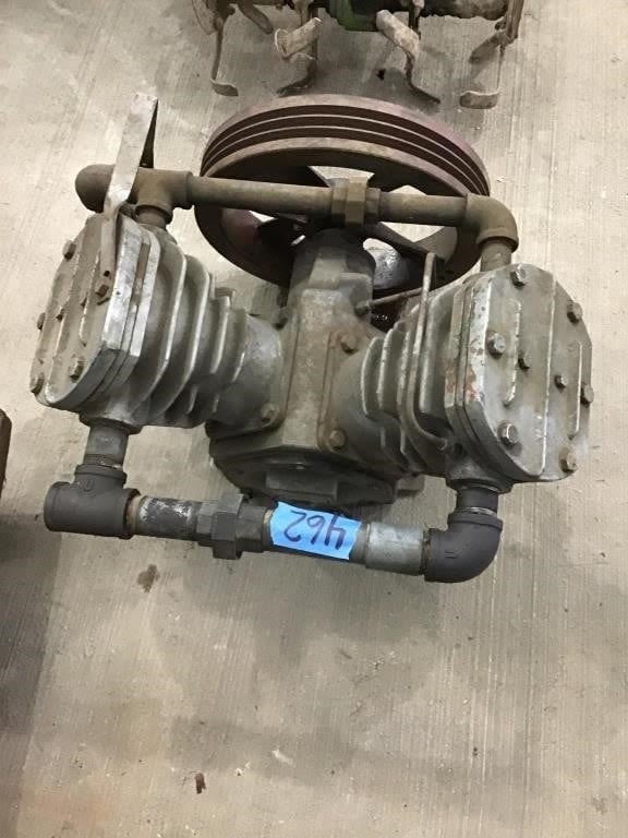 Lot 462: INGERSOL-RAND. COMPRESSOR
