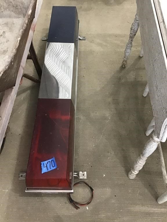 Lot 470: TWIN SONIC EMERGENCY LIGHT